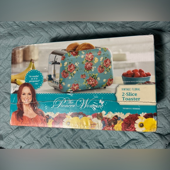 The Pioneer Woman Kitchen Pioneer Woman Vintage Floral 2 Slice